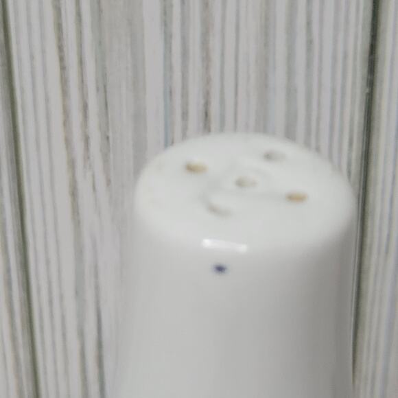 Vintage J&K Meakin Blue Onion Salt & Pepper Shaker Set 5.25" Nordic England MCM - Picture 12 of 12